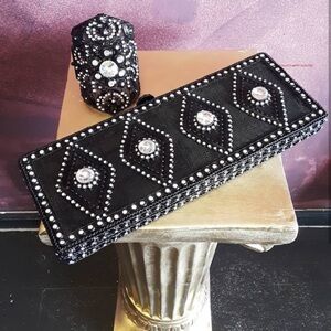 Zhuri Envelope Clutch